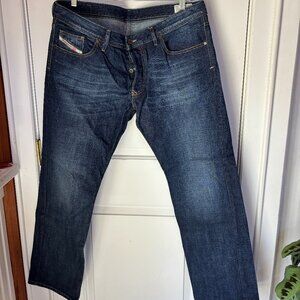Diesel Industry Larkee Regular Straight jeans size 38/32 Button Fly. Stretch.